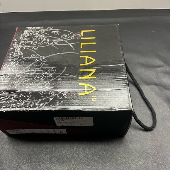 Liliana Women’s wedges Brand new in box - size 6.5 - Picture 5 of 5